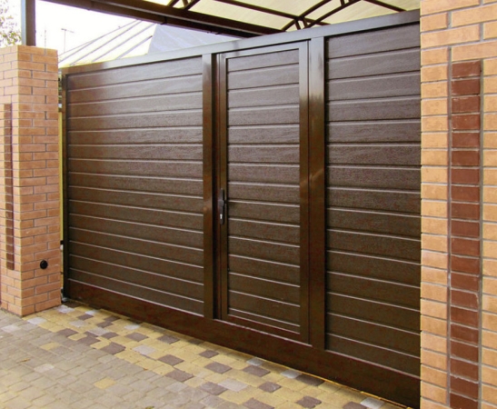 Ворота с калиткой в Тереке